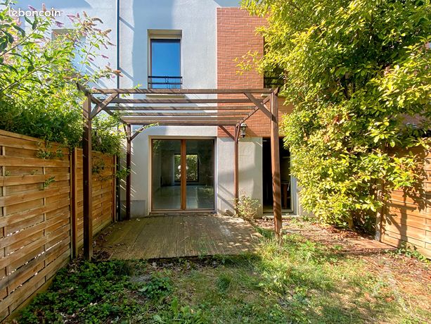 5 bedrooms House in Montreuil, France No. 310830