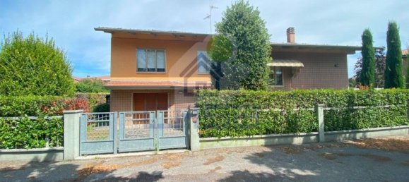 4غرفة فيلا في Gualtieri, Italy رقم 309713 5