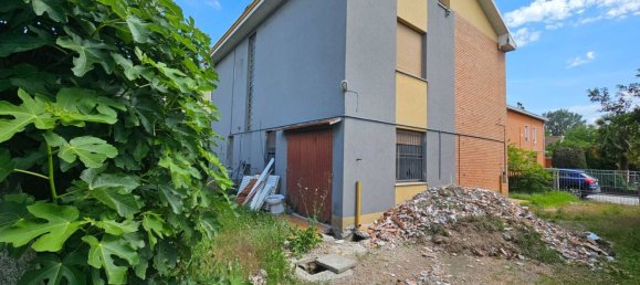 Casa de 10 divisões em Medolla, Italy N.º 97505 2