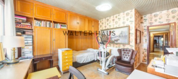 Apartamento de 4 dormitorios en Barcelona, Spain No. 157843 33