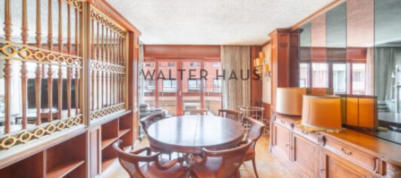 Apartamento de 4 dormitorios en Barcelona, Spain No. 157843 8