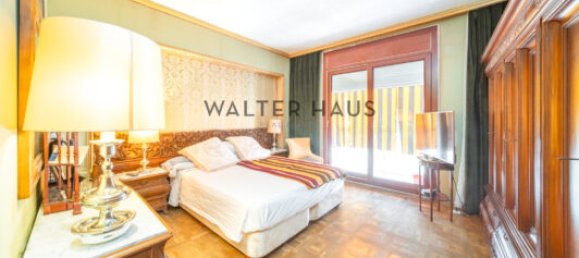 Apartamento de 4 dormitorios en Barcelona, Spain No. 157843 30