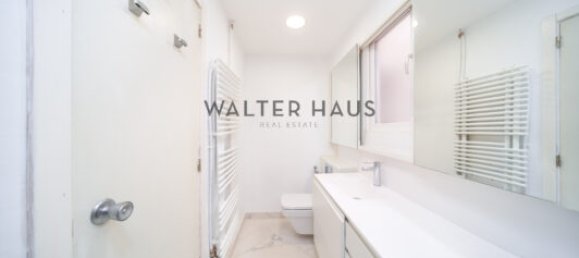 Apartamento de 4 dormitorios en Barcelona, Spain No. 157843 22