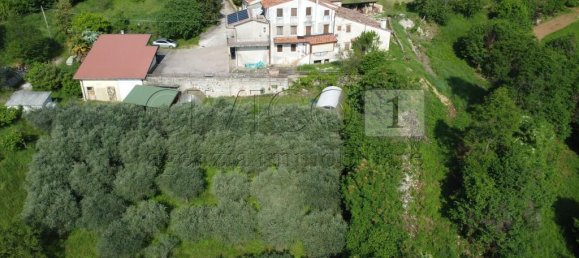 Casa de 8 habitaciónes en Nanto, Italy No. 146547 21