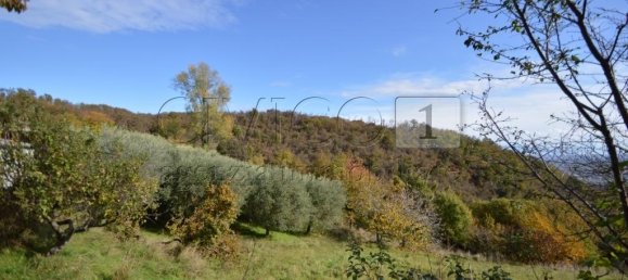 Casa de 8 habitaciónes en Nanto, Italy No. 146547 33