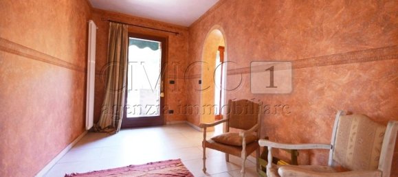 Casa de 8 habitaciónes en Nanto, Italy No. 146547 2