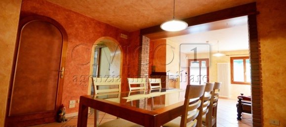 Casa de 8 habitaciónes en Nanto, Italy No. 146547 9