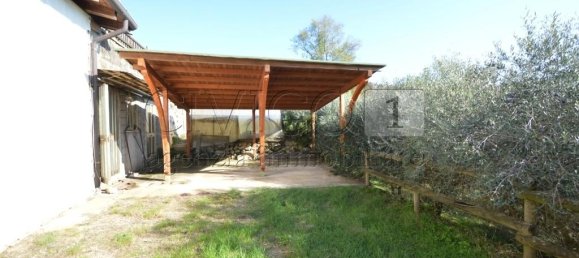 Casa de 8 habitaciónes en Nanto, Italy No. 146547 29