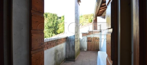 Casa de 8 habitaciónes en Nanto, Italy No. 146547 19