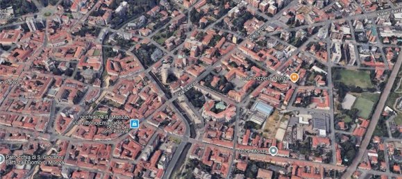 Villa de 5 habitaciónes en Roncaro, Italy No. 3372 14