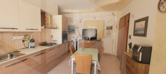 Apartamento de 3 habitaciónes en Vieste, Italy No. 25934 2