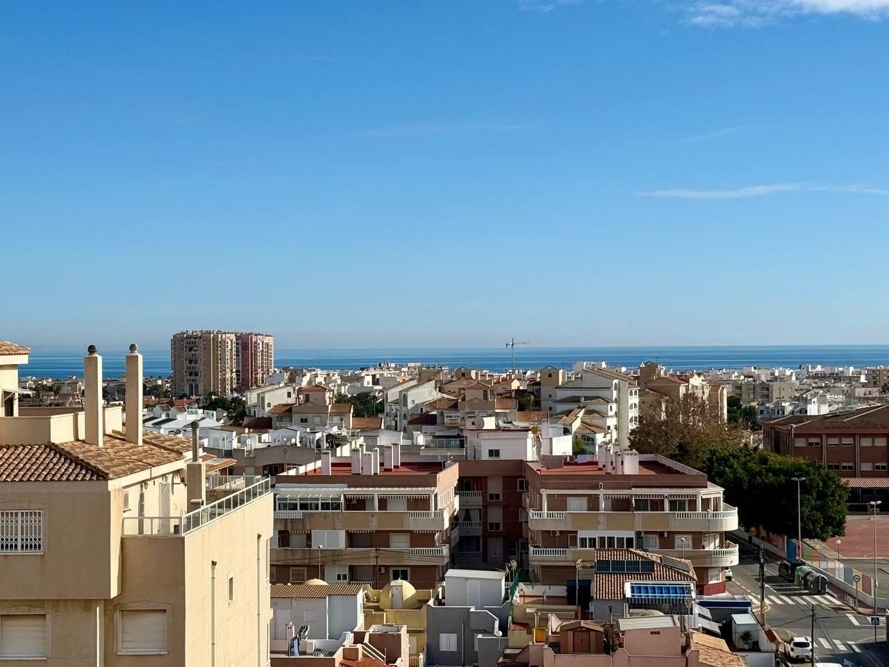 Penthouse T1 em Nueva Torrevieja, Spain N.º 369928