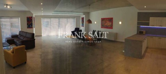 Apartamento de 3 dormitorios en Ta' Xbiex, Malta No. 3850 2