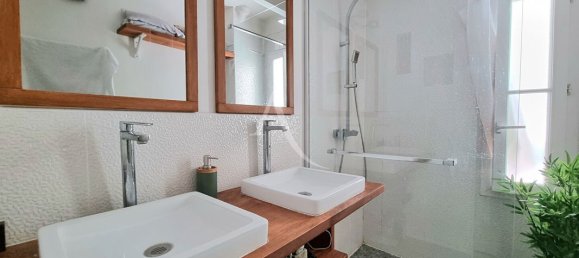 2 chambres Appartement à Paris, France No. 174882 6