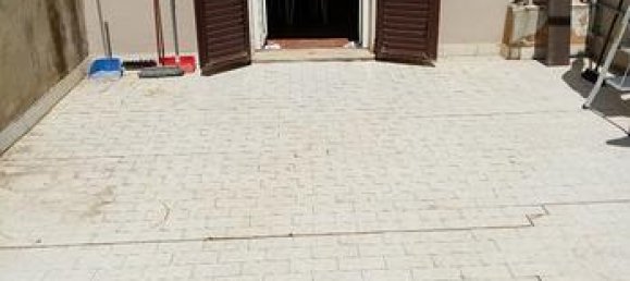 1 room Commercial property in Jesi, Italy No. 253875 2