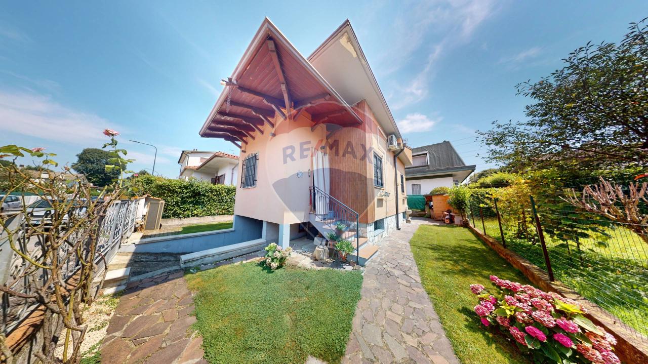 2-Zimmer Villa in Inzago, Italy, Nr. 31019