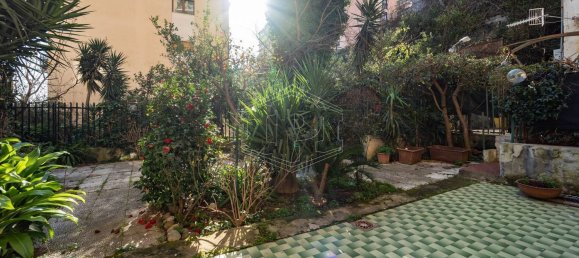 Квартира с 3 комнатами в Неаполь, Италия № 122712 4