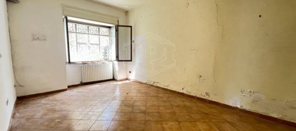 Квартира с 3 комнатами в Неаполь, Италия № 122712 27