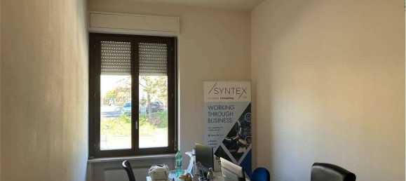 5 rooms Office in Perugia, Italy No. 147005 16