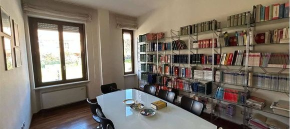 5 rooms Office in Perugia, Italy No. 147005 24