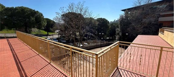 5 rooms Office in Perugia, Italy No. 147005 30