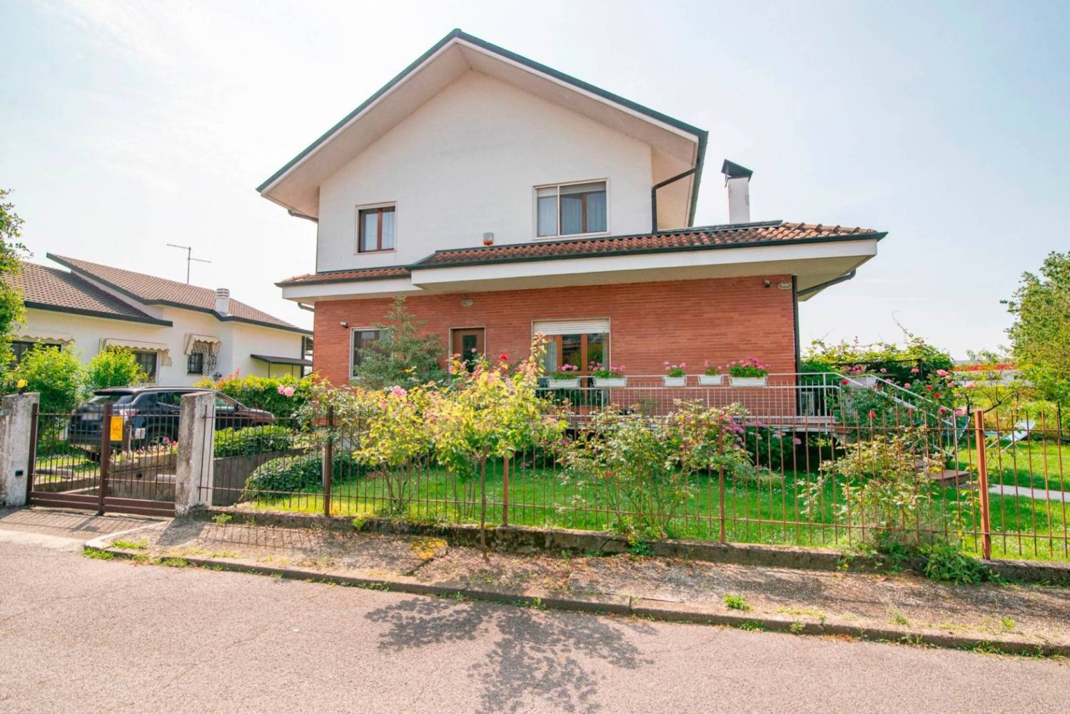 Villa de 3 dormitorios en Inzago, Italy No. 160284