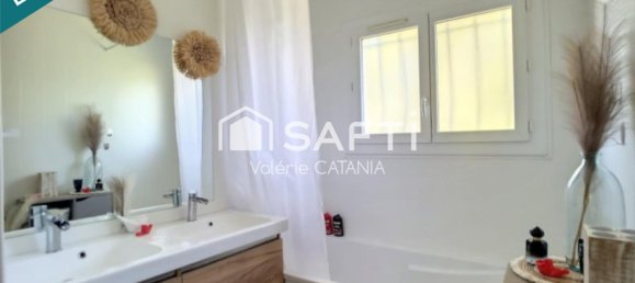 Casa de 3 dormitorios en Moirans, France No. 199468 11