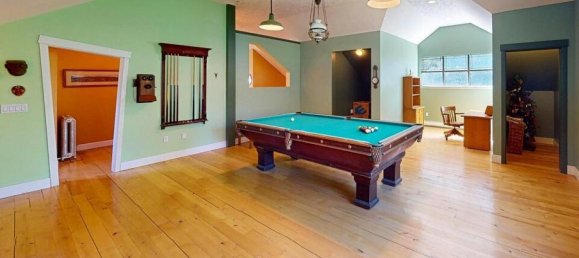 5 bedrooms House in British Columbia, Canada No. 192 8