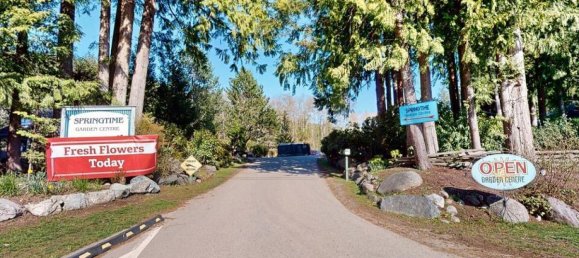 5 bedrooms House in British Columbia, Canada No. 192 7