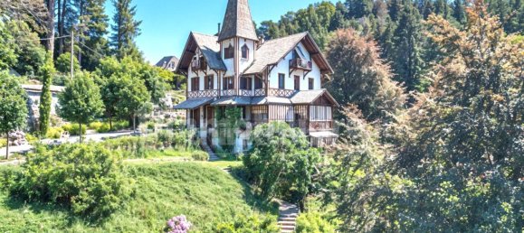 5 rooms Villa in Brunate, Italy No. 131651 9