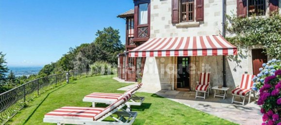 5 rooms Villa in Brunate, Italy No. 131651 6