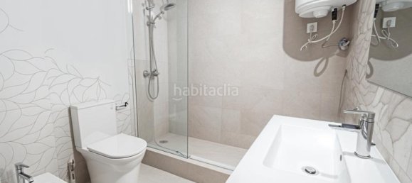 4 Schlafzimmer Haus in Gava, Spain, Nr. 143741 5