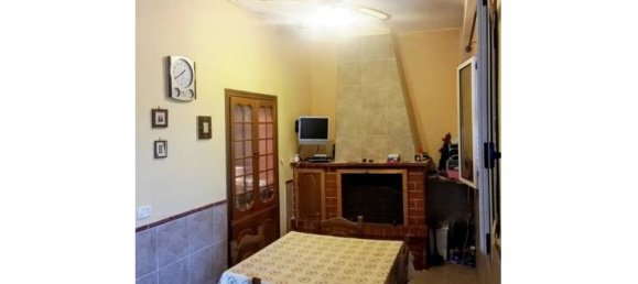 4 bedrooms House in Castel Volturno, Italy No. 255146 4