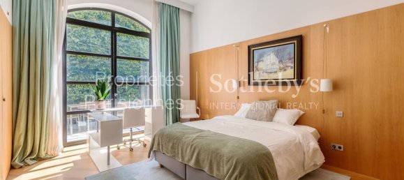 4 bedrooms House in Paris, France No. 174349 13