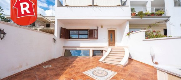 3 bedrooms Villa in Lecce, Italy No. 137939 2