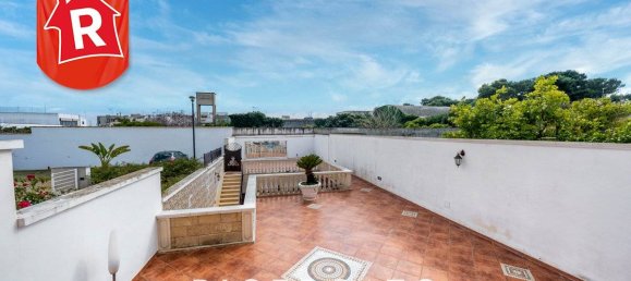 3 bedrooms Villa in Lecce, Italy No. 137939 4