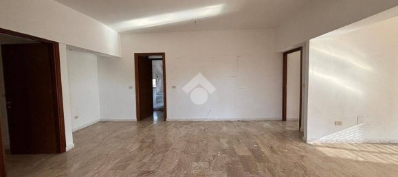 Дом с 12 спальнями в Гвальдо Тадино, Италия № 124428 13