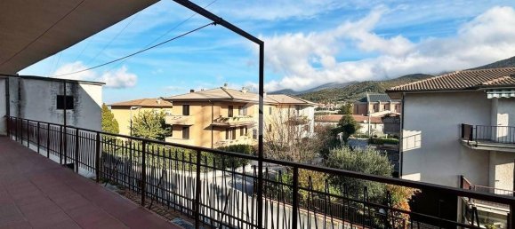 Дом с 12 спальнями в Гвальдо Тадино, Италия № 124428 17