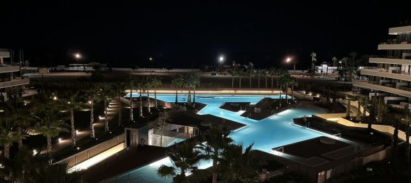 Квартира с 4 спальнями в Торремолинос, Испания № 179999 8