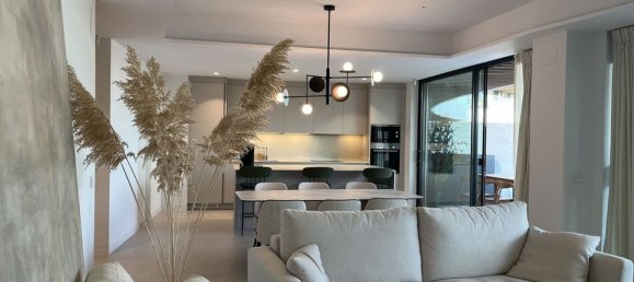 Квартира с 4 спальнями в Торремолинос, Испания № 179999 11