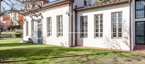 8 rooms Villa in Lucca, Italy No. 229149 2