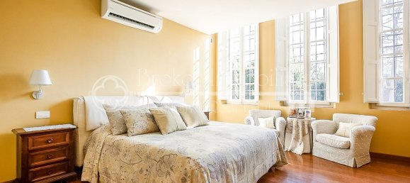 8 rooms Villa in Lucca, Italy No. 229149 14
