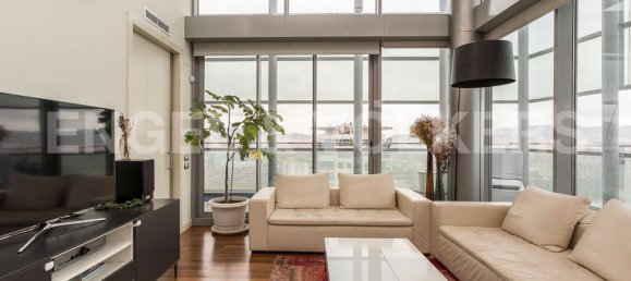 Ático de 3 dormitorios en Sant Martí, Spain No. 19249 5