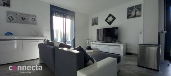 6 bedrooms House in Blois, France No. 79136 2