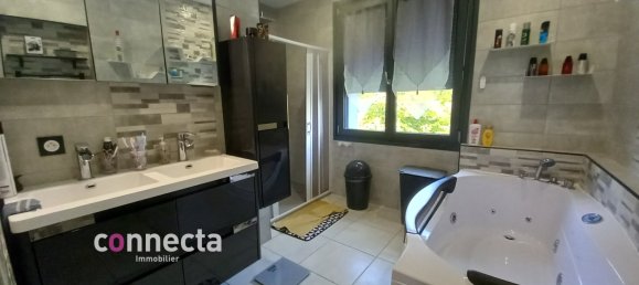 6 bedrooms House in Blois, France No. 79136 9