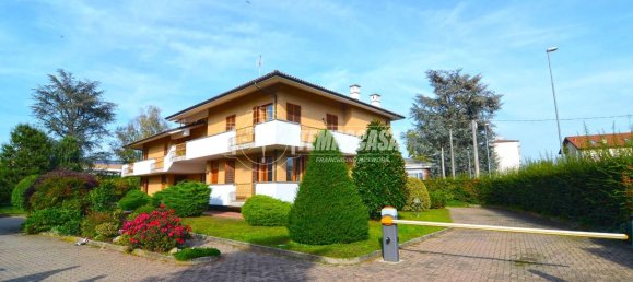 9 rooms Apartment in Brandizzo, Italy No. 234038 29
