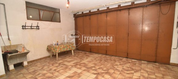 9 rooms Apartment in Brandizzo, Italy No. 234038 17