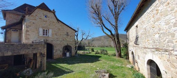 Дом с 5 спальнями в Аверон, Франция № 288495 2