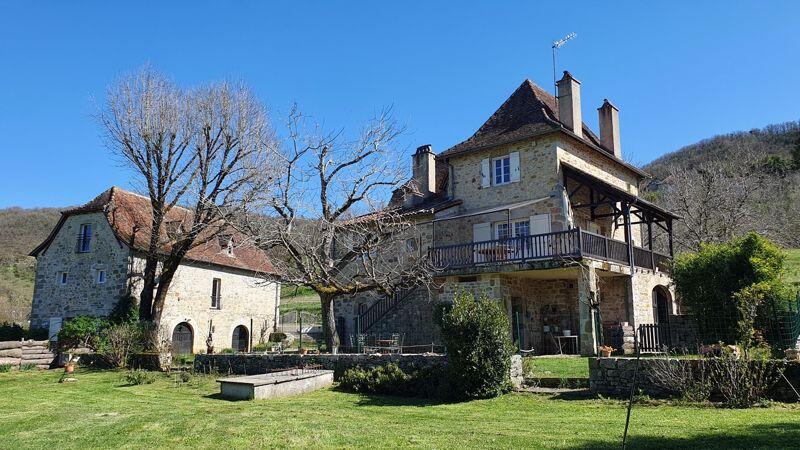 Дом с 5 спальнями в Аверон, Франция № 288495