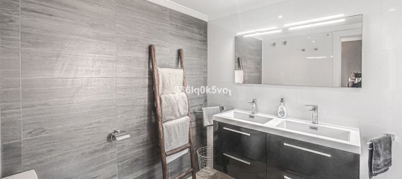 Moradia em banda T5 em Estepona, Spain N.º 136674 26